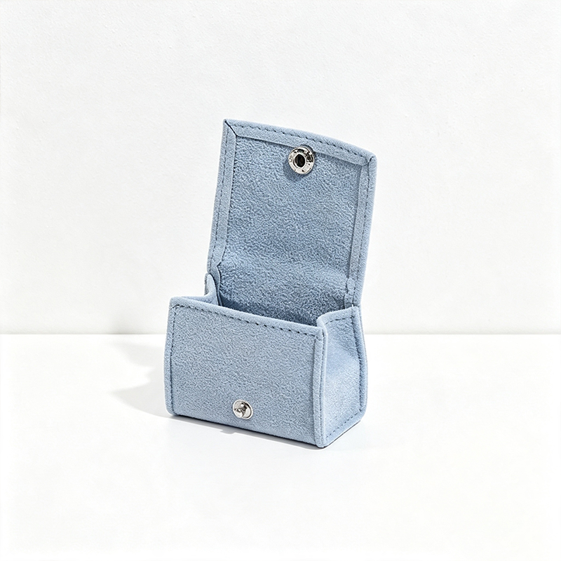 CouldNook Large Compartment Display Jewelry Case - Easygoing Home Detail