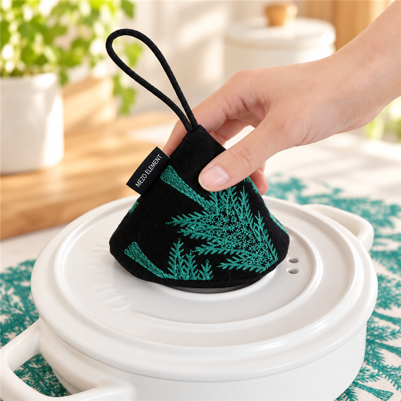 Pine Tree Embroidered Pot Lid Handle Cover