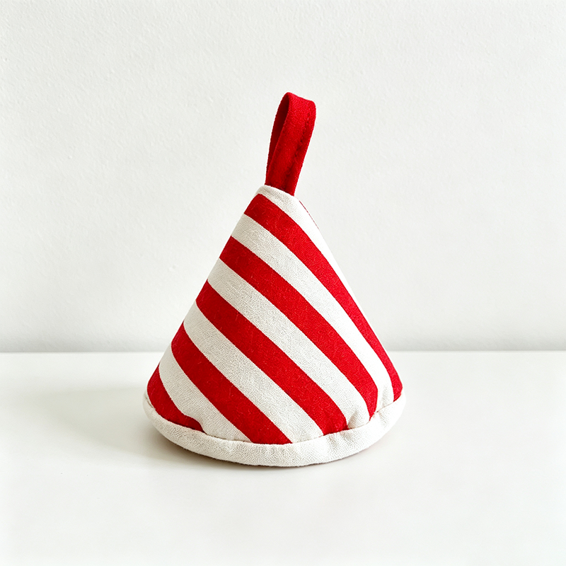 CouldNook Triangular Pot Holder - Kitchen Heat Accent