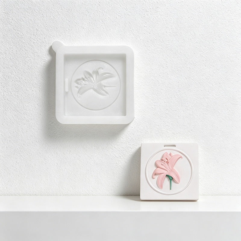 CouldNook 3D Floral Relief Pendant Silicone Mold - DIY Aromatherapy Wax & Plaster