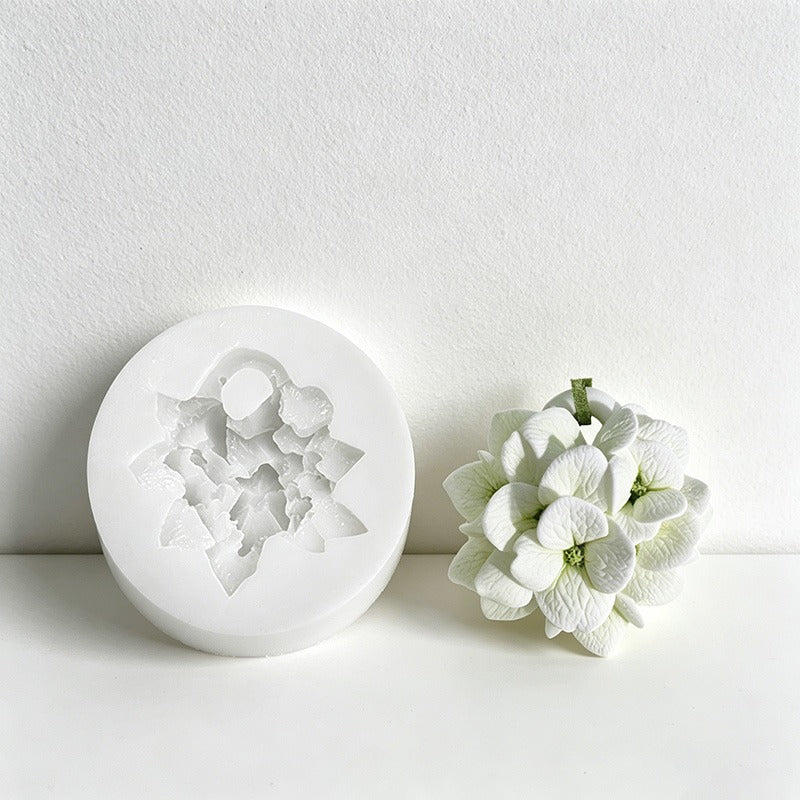 CouldNook 3D Floral Relief Pendant Silicone Mold - DIY Aromatherapy Wax & Plaster