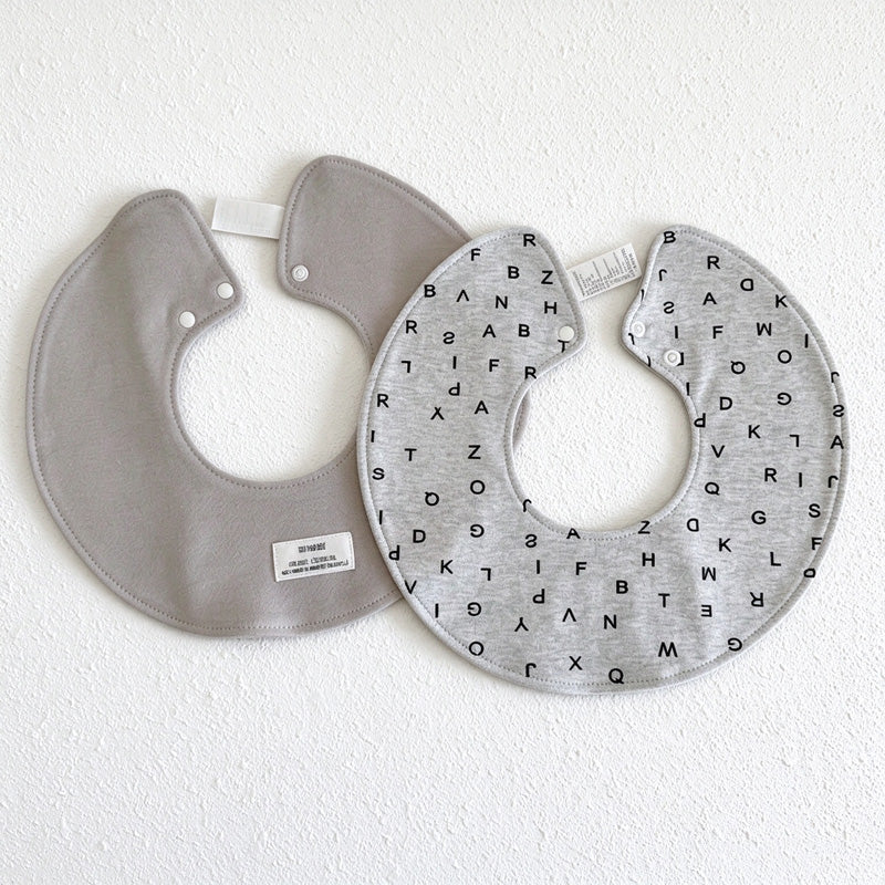Reversible Round Baby Bib with Adjustable Snaps