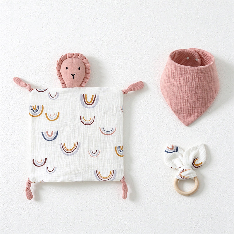 Lion Comfort Cloth and Bib Three-Piece Set