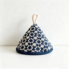 CouldNook Daisy Lid Grip - Padded Triangular Pot Handle Cover