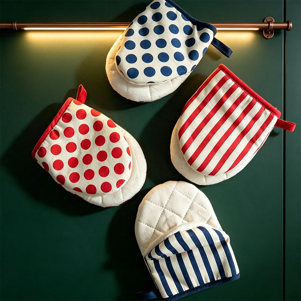 CouldNook Pinch Oven Mitt - Printed Top And Pale Quilted Underside