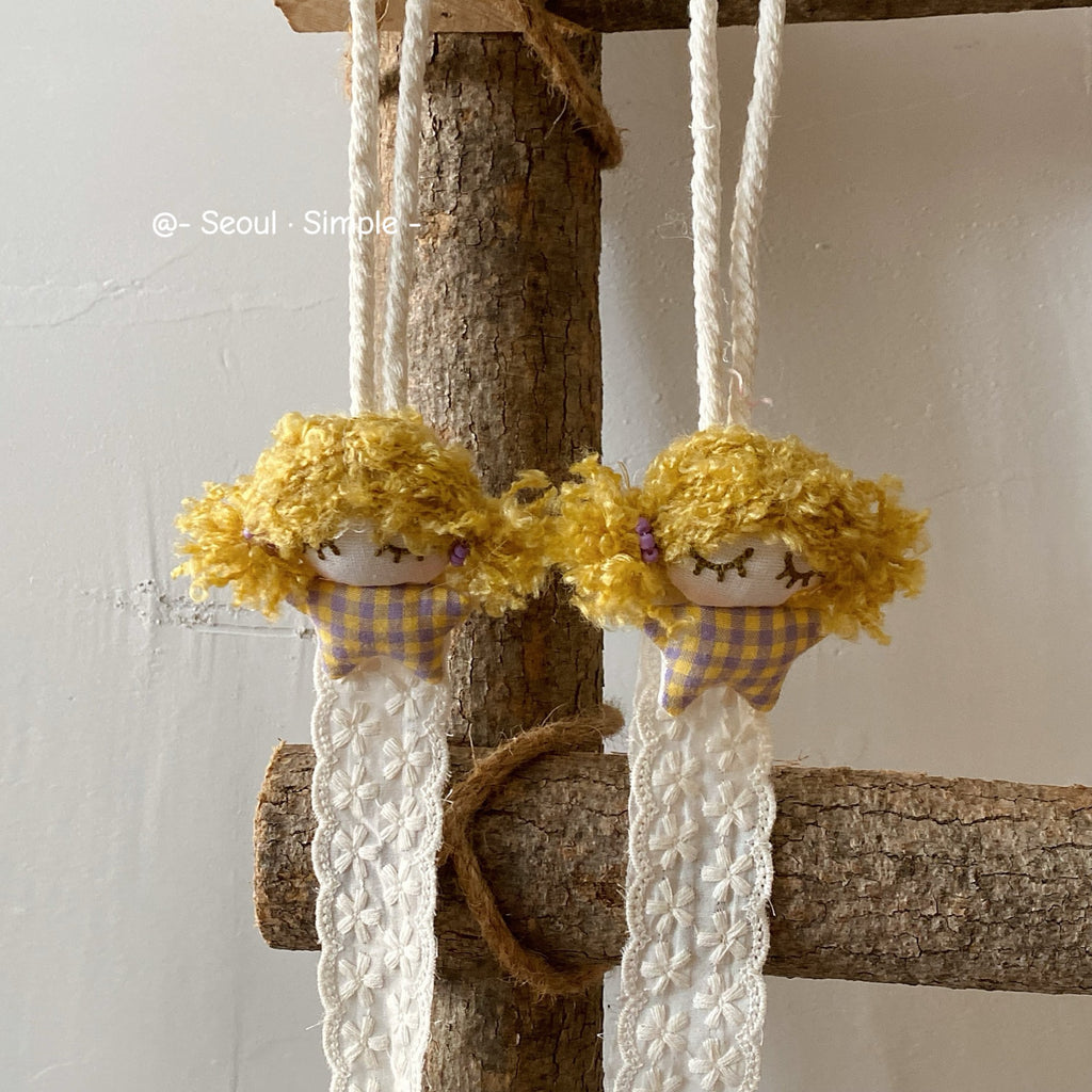 CouldNook Doll Hair Clip Organizer - Knotted Strip And Cord Loop