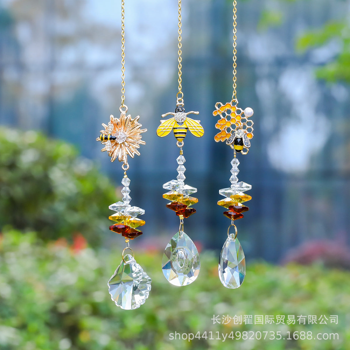 CouldNook Bee Motif Suncatcher - Floral Details And Faceted Pendant Strand