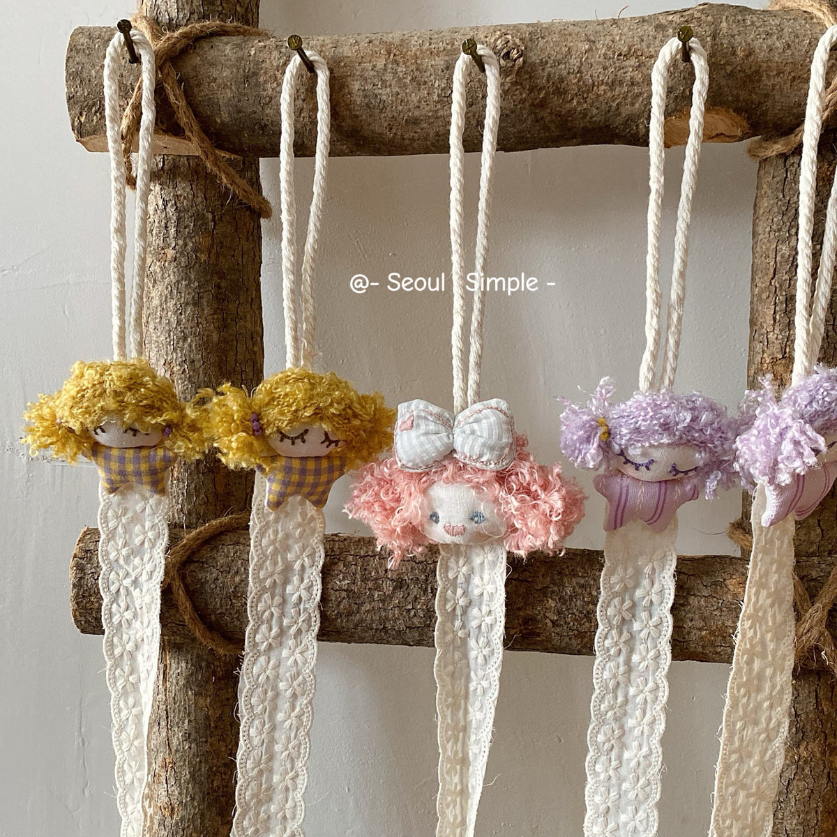 CouldNook Doll Hair Clip Organizer - Knotted Strip And Cord Loop