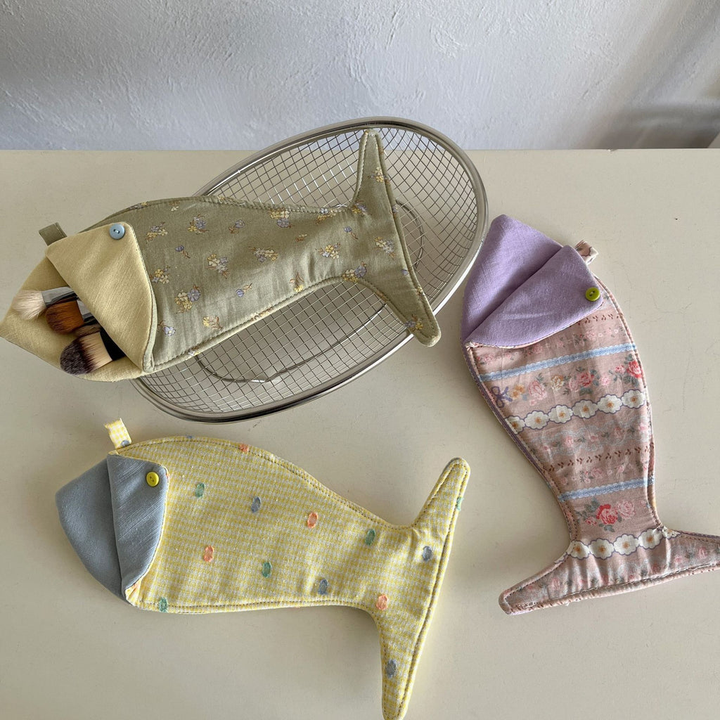 CouldNook Fish Storage Pouch - Folded Head Opening And Patterned Body