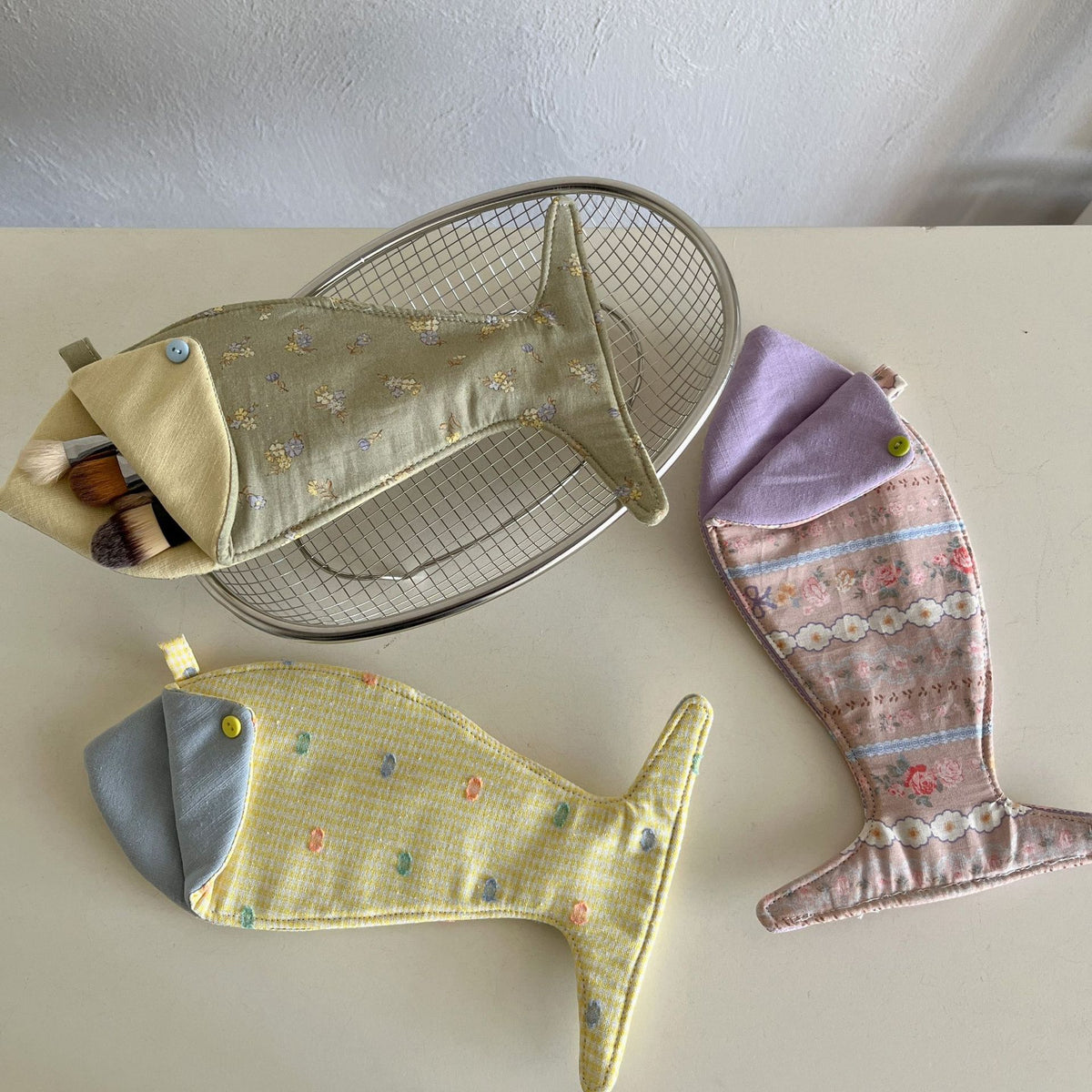 CouldNook Fish Storage Pouch - Folded Head Opening And Patterned Body