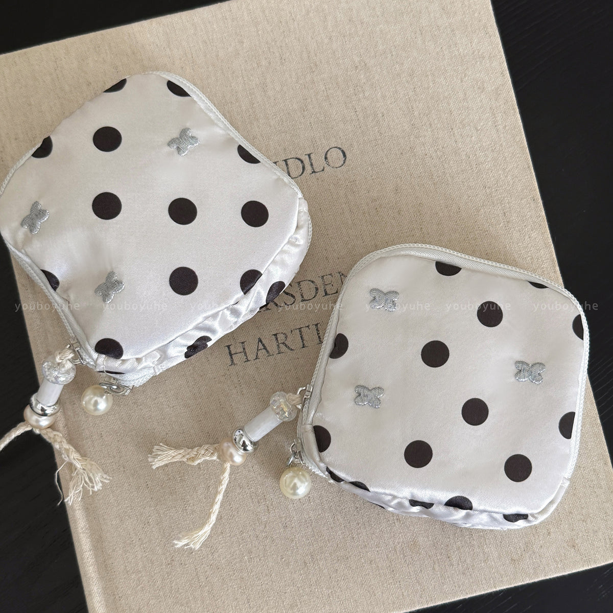 CouldNook Accordion Jewelry Organizer - Divided Interior And Beaded Pull