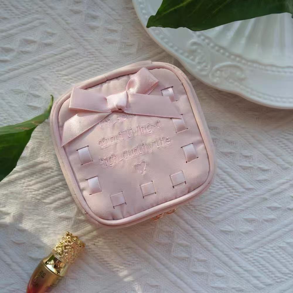 CouldNook Bow Jewelry Case - Ribbon Border And Inner Fastenings