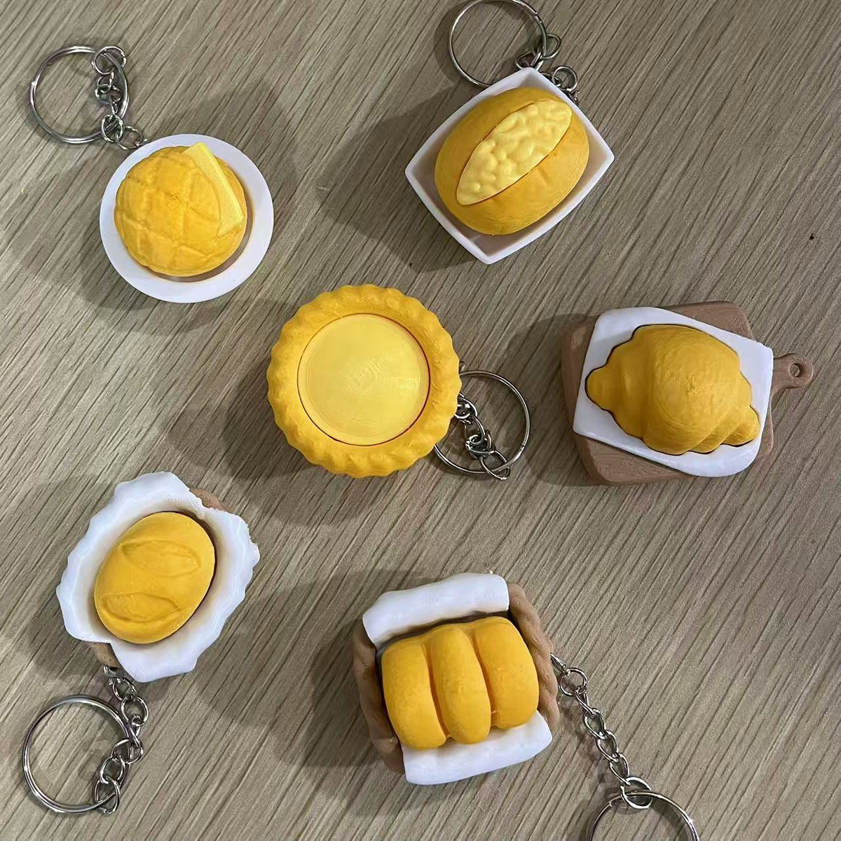 CouldNook Bakery Clicker Keychain - Bread Shapes And Pressable Tops