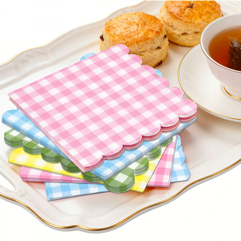 CouldNook Gingham Paper Napkin Set - Scalloped Edges and Square Shape