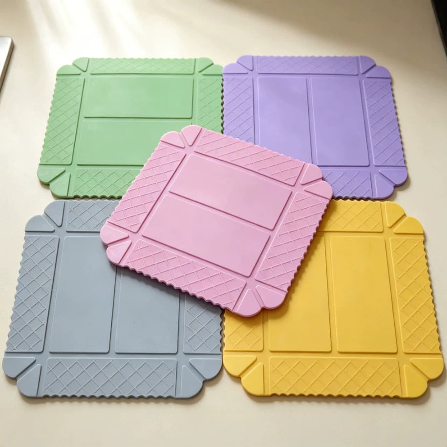 CouldNook Folding Silicone Trivet - Magnetic Storage and Diamond Border