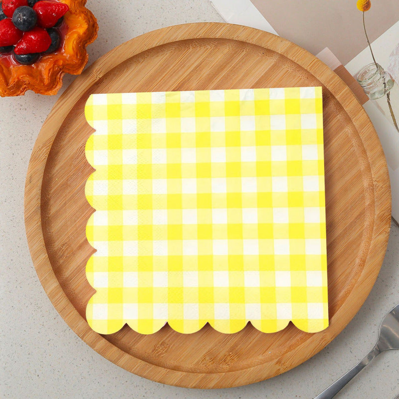 CouldNook Gingham Paper Napkin Set - Scalloped Edges and Square Shape