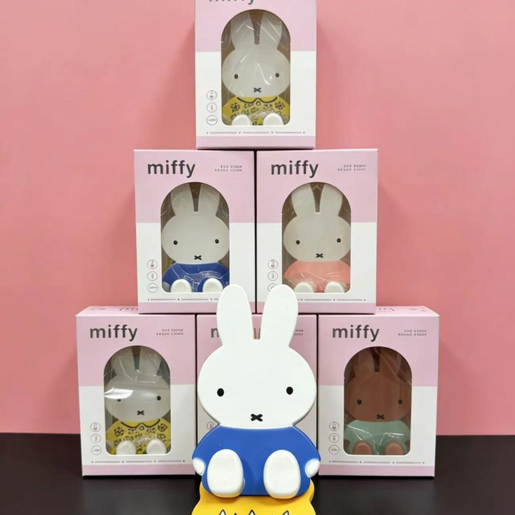CouldNook Character Rabbit Phone Holder - Desk Viewing Stand