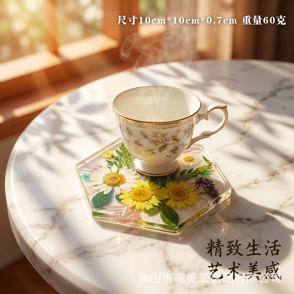 CouldNook Hexagonal Floral Coaster - Clear Body and Pressed Flower Arrangement