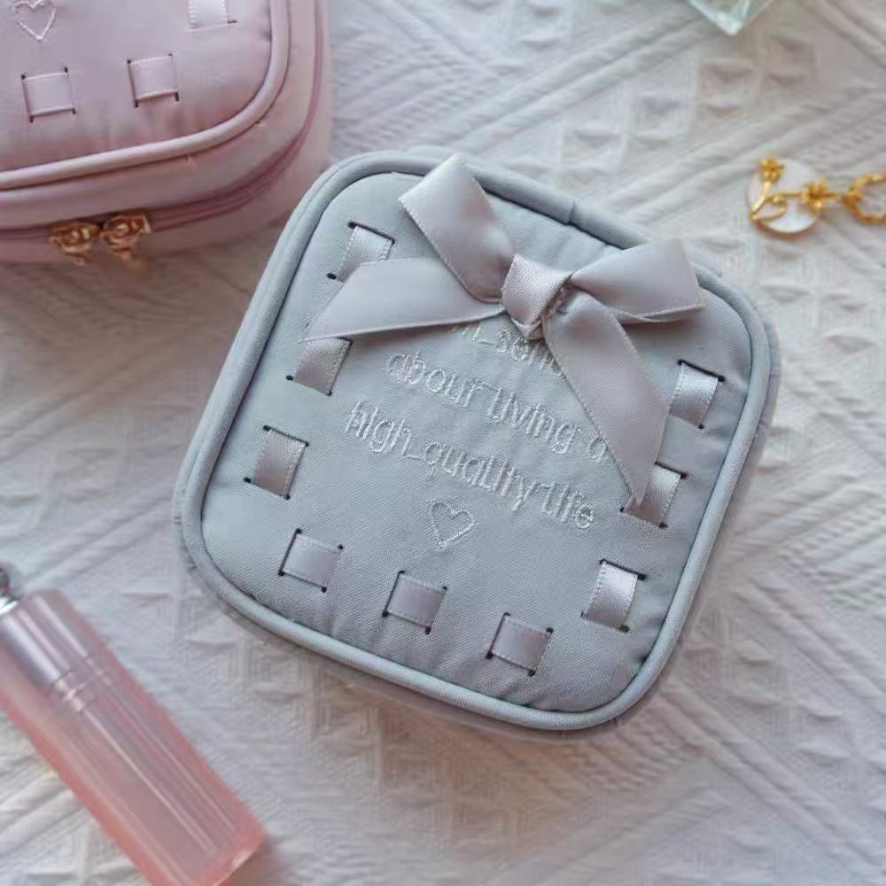 CouldNook Bow Jewelry Case - Ribbon Border And Inner Fastenings