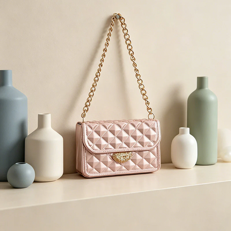 Pink Handbag Shaped Christmas Wall Decor - Stylish Chain Hanging Ornament