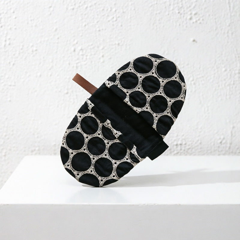 CouldNook Embroidered Oval Pot Holder - Heat Resistant Pinch Mitt for Dutch Ovens